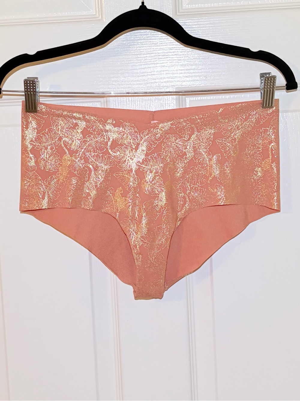 Victoria's Secret Peach Metallic Floral High-Rise Cheeky Brief. Size XL